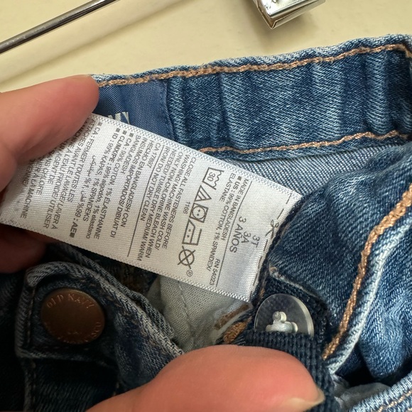 Old Navy 3T blue Boyfriend Jeans - Picture 3 of 5